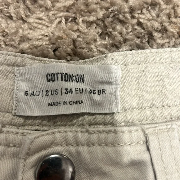 Tan size 2 Cotton on cargo pants. - Picture 2 of 3